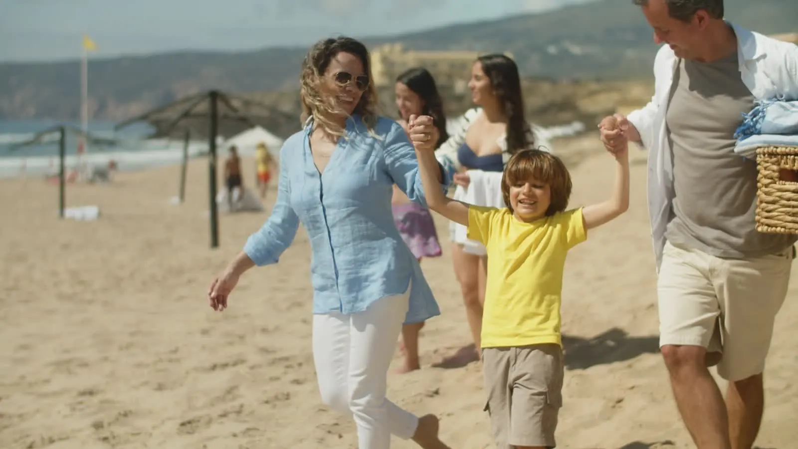 Uma família aproveita o seu tempo em viagem